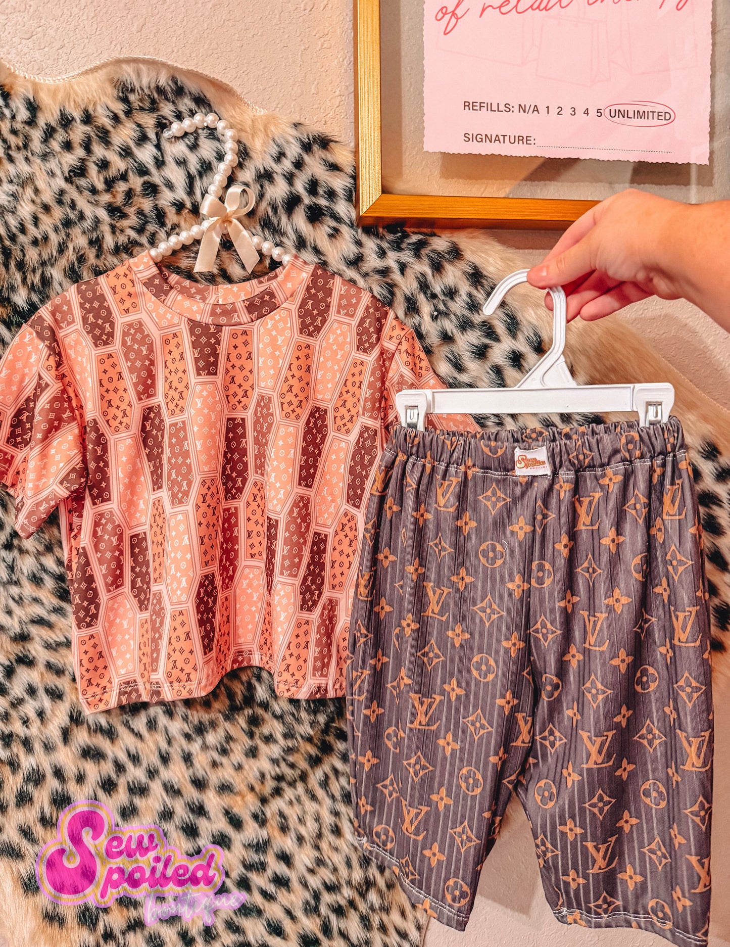 2T Oversized Tee & Barrel Pants