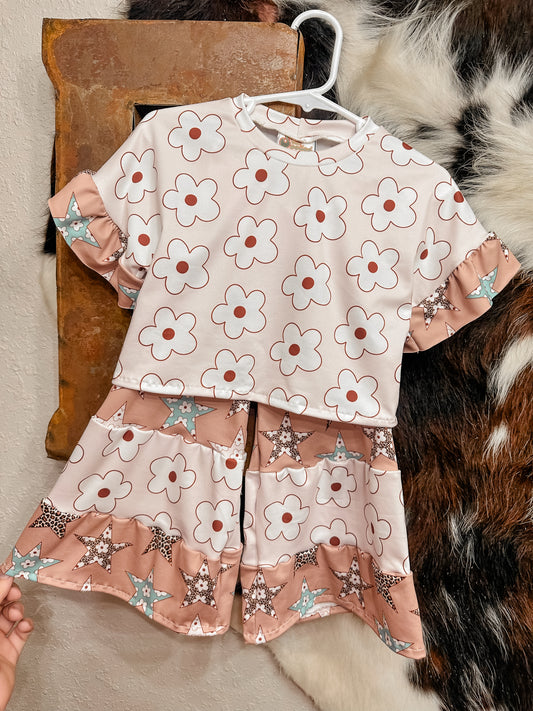 18/24M Willow Tee w/ Ruffles *cropped* & Adelyn Pants