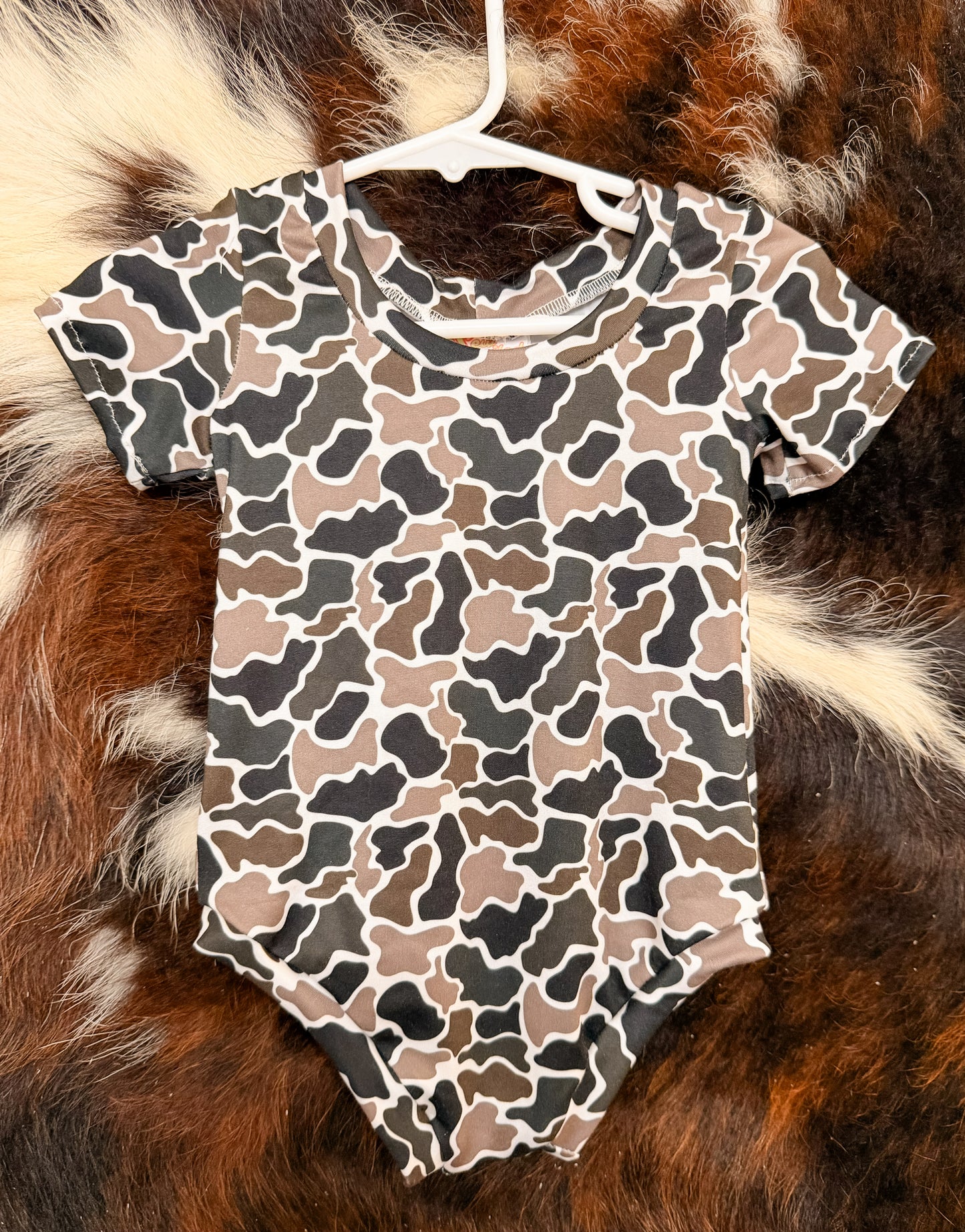 12/18M Bella Leo (NO SNAPS)