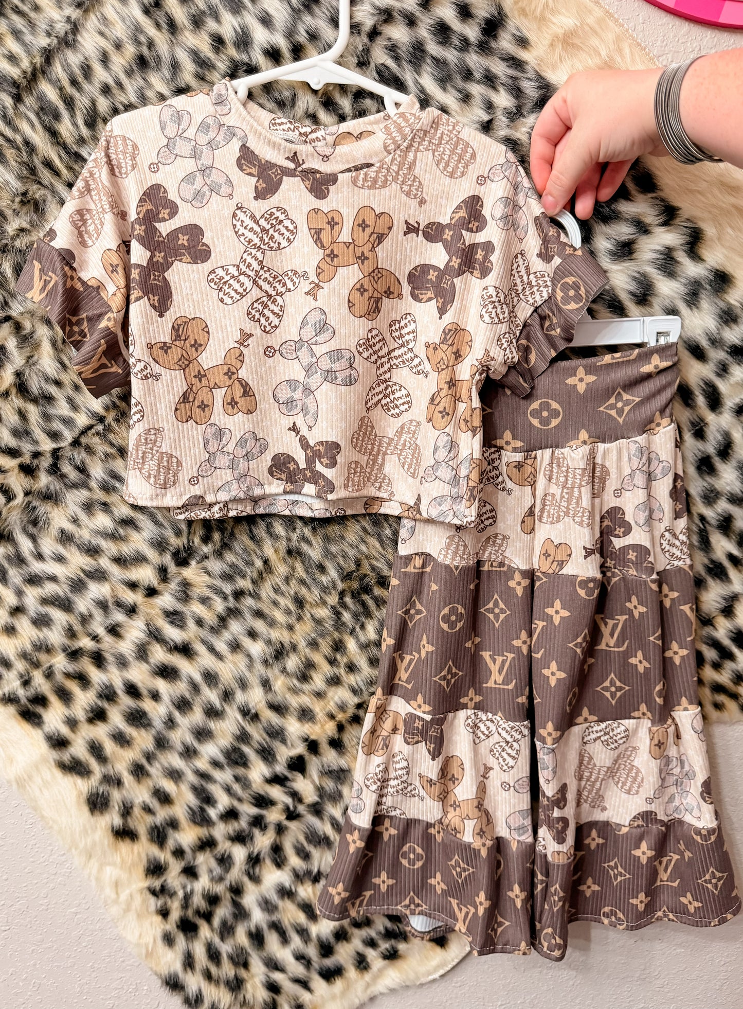 18/24M Willow Tee w/ ruffles & Adelyn Pants Set