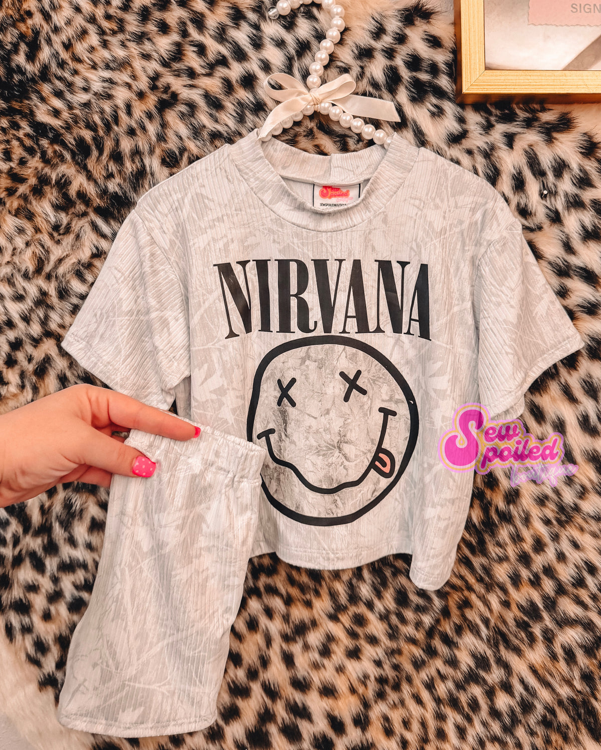 18/24M Oversized Tee & Shorts Set